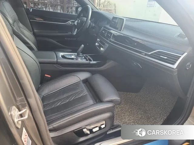 BMW 7 Series (G11) id 3515371 из Кореи 17