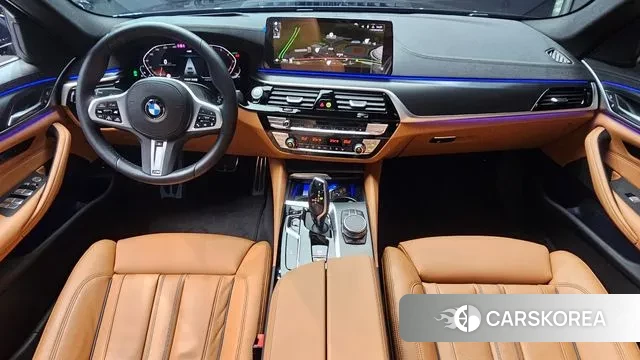 BMW 5 Series (G30) id 3389185 из Кореи 17