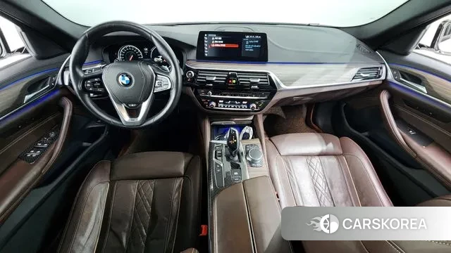 BMW 5 Series (G30) id 3682685 из Кореи 17