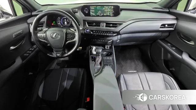 Lexus UX250h id 3401941 из Кореи 17