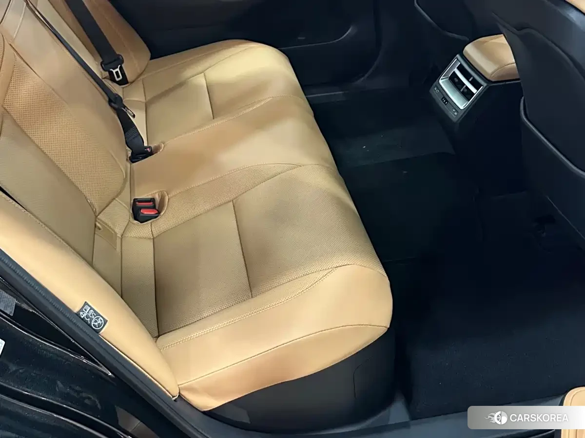 Lexus ES id 4680481 из Китая 9