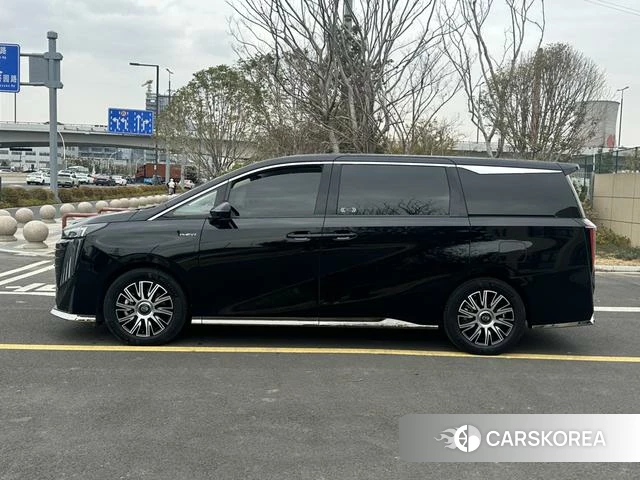GAC Trumpchi Trumpchi E9 PHEV id 4242027 из Китая 11