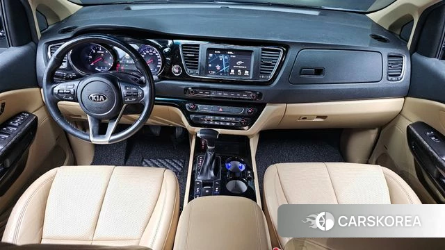 Kia The New Carnival id 4732403 из Кореи 17