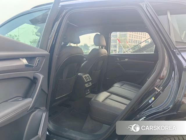 Audi Q5L id 4298535 из Китая 13