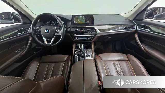 BMW 5 Series (G30) id 3853605 из Кореи 17