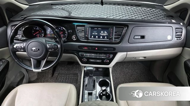 Kia The New Carnival id 4658231 из Кореи 17