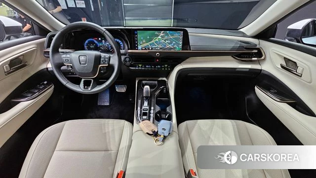 Toyota Crown Crossover id 4539901 из Кореи 17