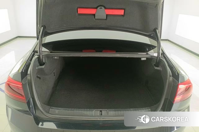 Volkswagen Magotan PHEV id 3803886 из Китая 14