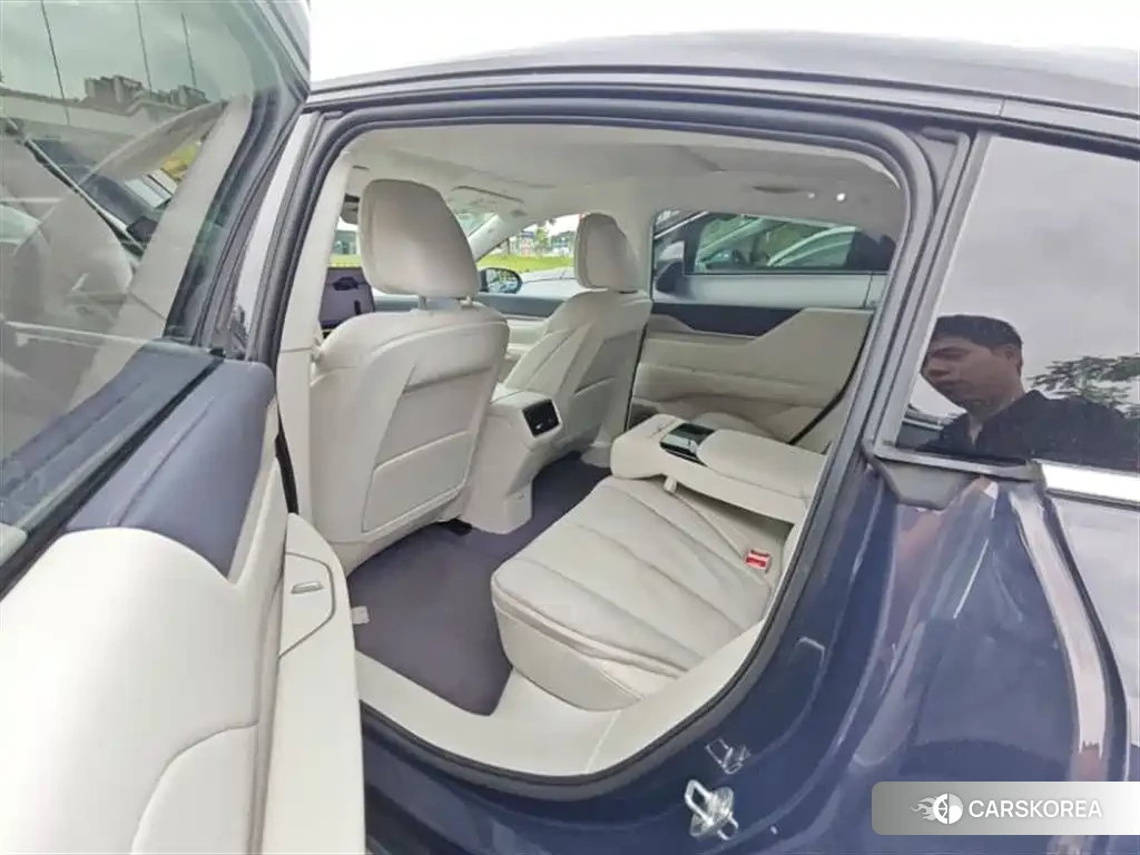 Buick Extreme L7 id 4576858 из Китая 14