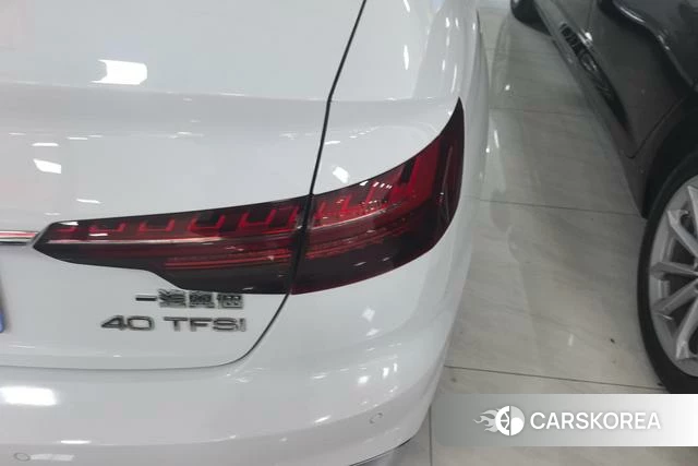 Audi A4L id 4328570 из Китая 14