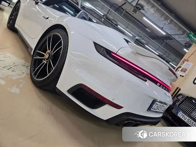 Porsche 911(992) id 3186961 из Кореи 15