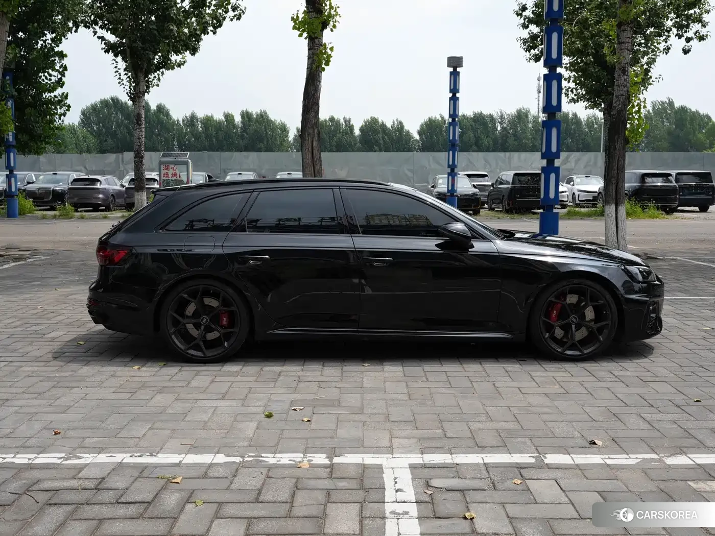 Audi RS 4 id 4679892 из Китая 12