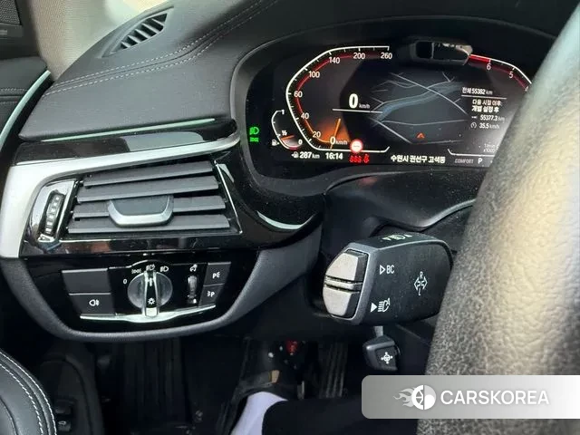 BMW 5 Series (G30) id 3059726 из Кореи 7