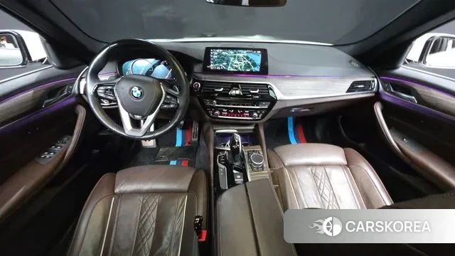 BMW 5 Series (G30) id 3014085 из Кореи 17