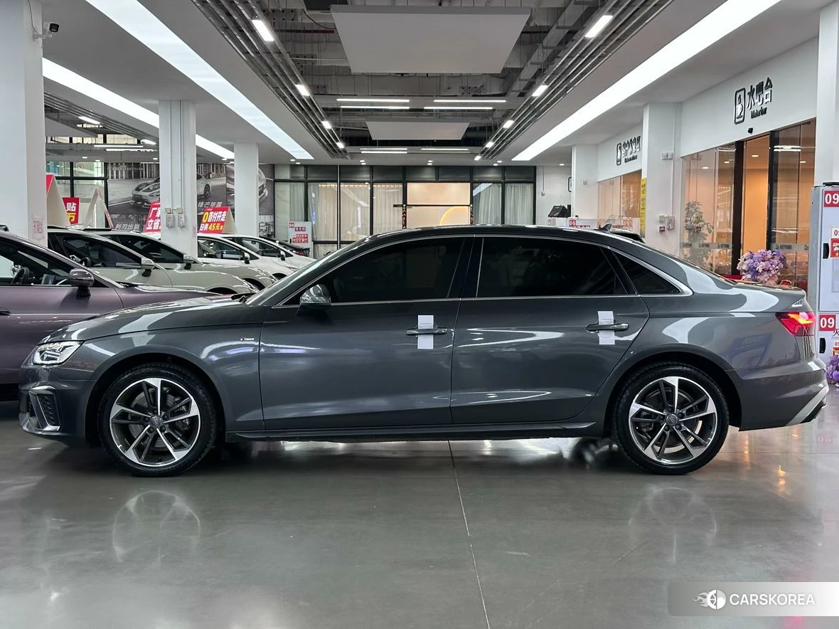 Audi A4L id 4473357 из Китая 10