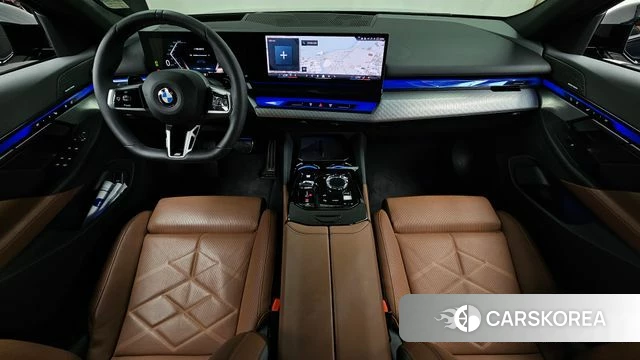 BMW 5 Series (G60) id 4834220 из Кореи 31