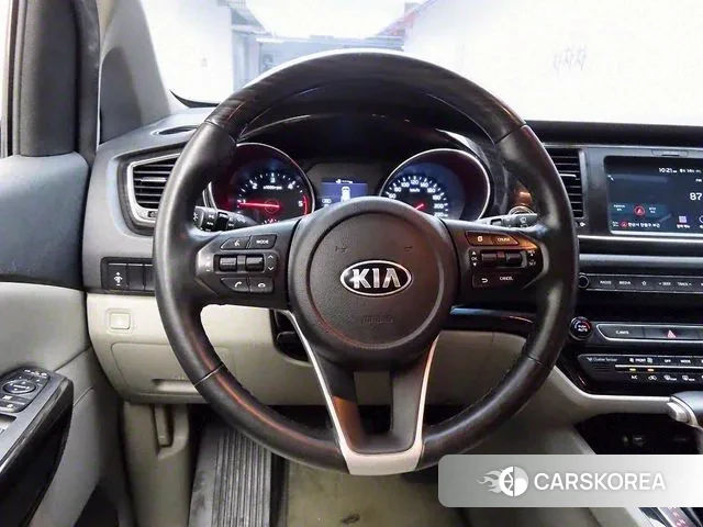 Kia The New Carnival id 3041948 из Кореи 17