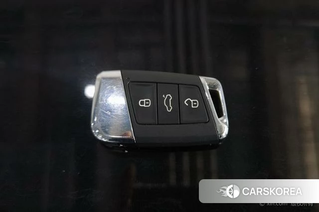 Volkswagen Passat id 4272198 из Китая 21