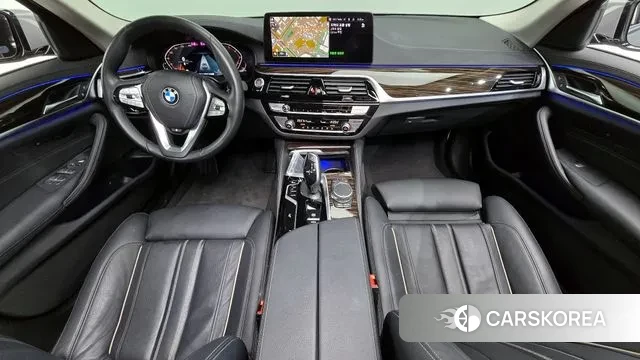 BMW 5 Series (G30) id 3639611 из Кореи 17