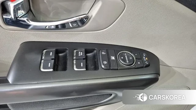 Kia The New Carnival id 3778651 из Кореи 17