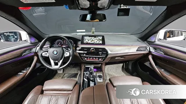 BMW 5 Series (G30) id 2971557 из Кореи 17