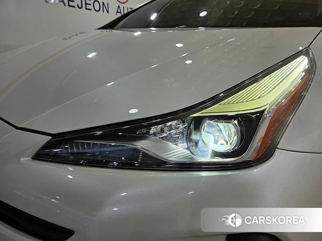 Toyota Prius 4th Generation id 4402997 из Кореи 16