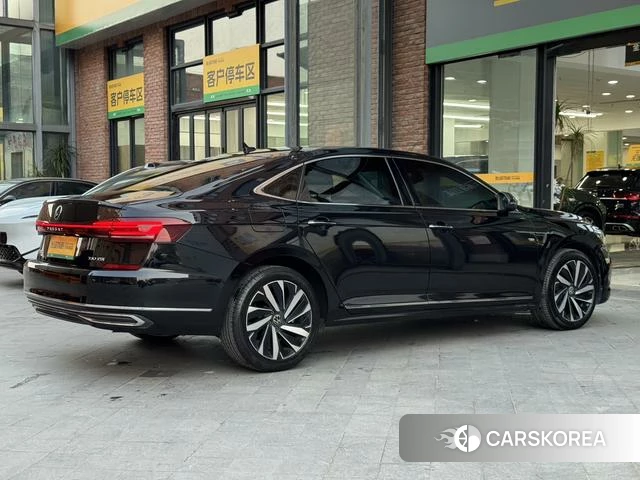 Volkswagen Passat id 4329054 из Китая 19