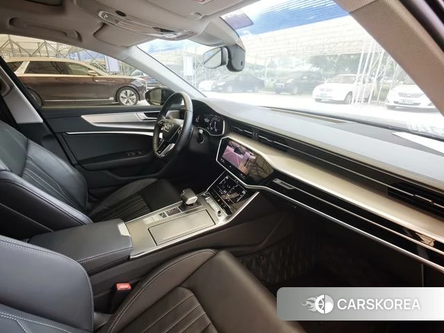 Audi A6L id 4333632 из Китая 17