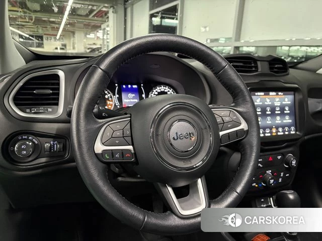 Jeep Renegade id 3856594 из Кореи 17