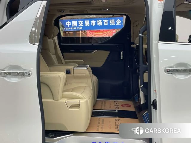 Toyota Elfa id 4265709 из Китая 39