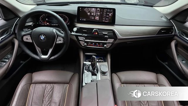 BMW 5 Series (G30) id 4749454 из Кореи 17