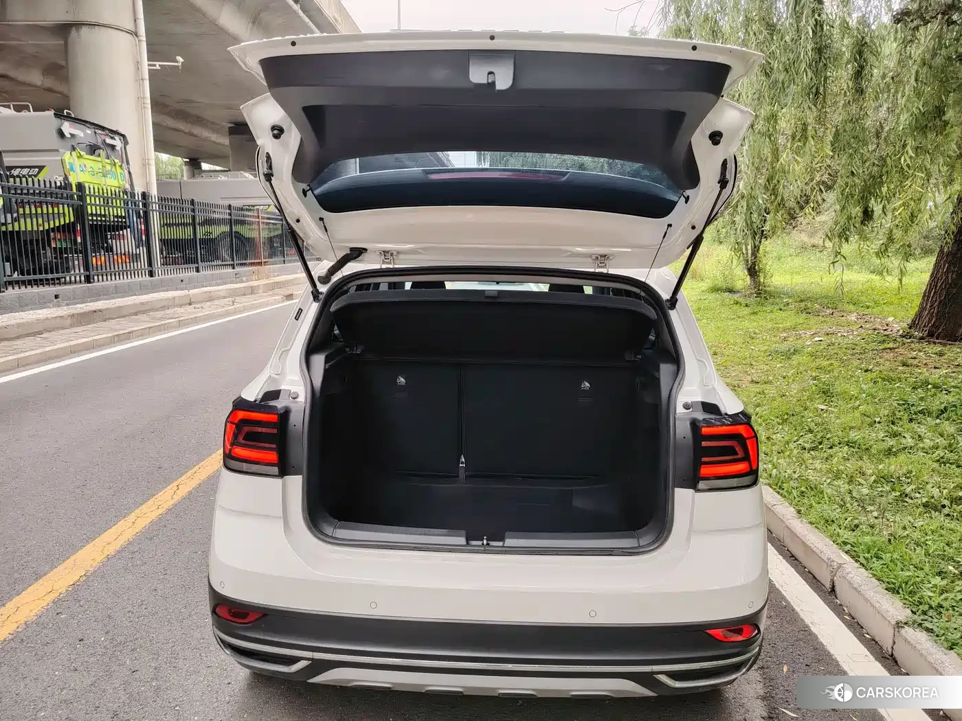 Volkswagen T-Cross id 4546565 из Китая 12