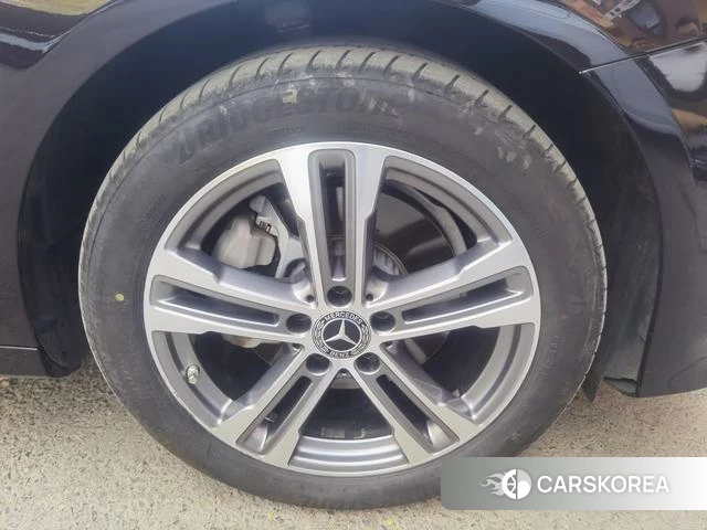 Mercedes-Benz E-class id 4298268 из Китая 21