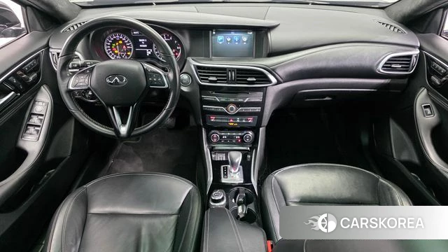 Infiniti Q30 id 4339517 из Кореи 29