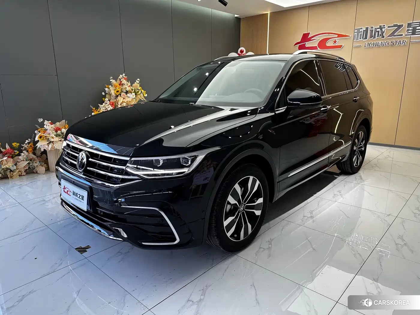 Volkswagen Tiguan L id 4680758 из Китая 8