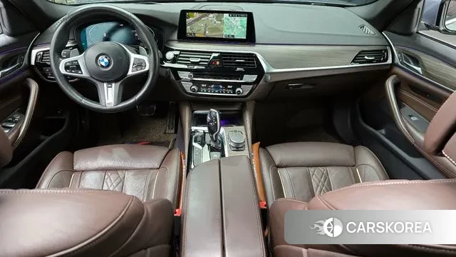 BMW 5 Series (G30) id 3686982 из Кореи 17