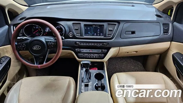 Kia The New Carnival id 2509514 из Кореи 17