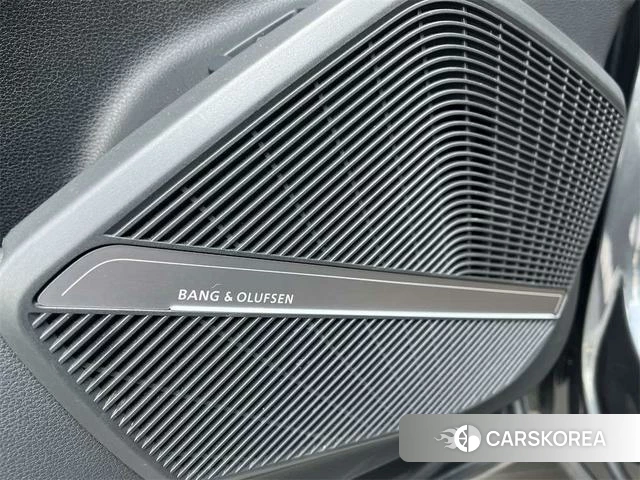Audi SQ5 id 4261660 из Китая 11