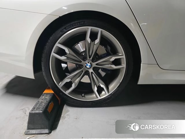 BMW 5 Series (G30) id 4367691 из Кореи 8