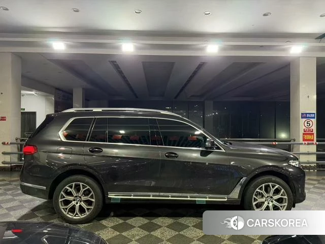 BMW X7 id 4348807 из Китая 7