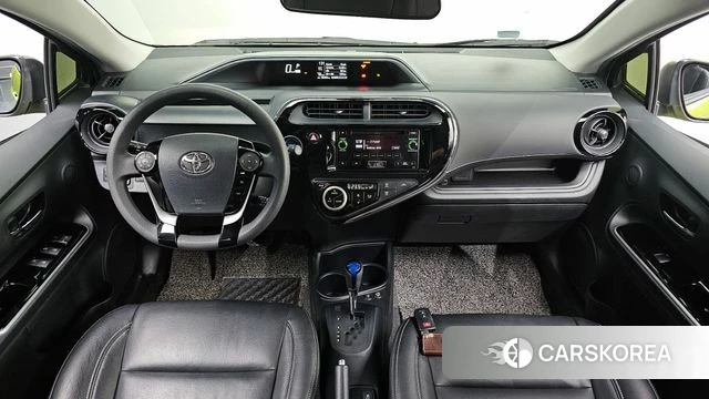 Toyota Prius C id 3905649 из Кореи 17