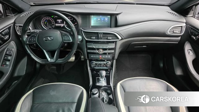 Infiniti Q30 id 3936741 из Кореи 17