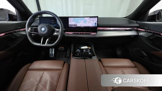 BMW i5 (G60) id 4762617 из Кореи 29