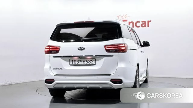Kia The New Carnival id 4345200 из Кореи 17
