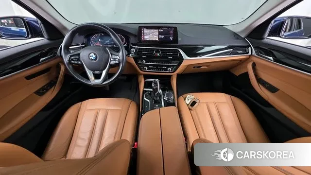 BMW 5 Series (G30) id 3686961 из Кореи 17