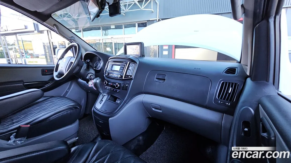 Hyundai The New Grand Starex id 1935637 из Кореи 17