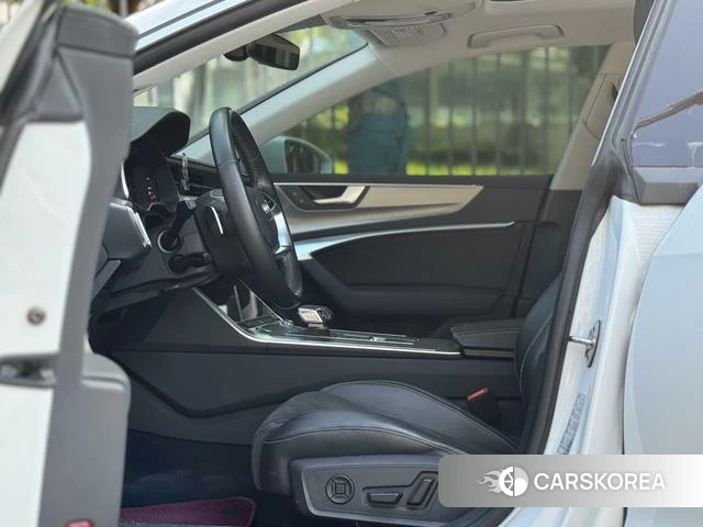 Audi A7L id 4207167 из Китая 13