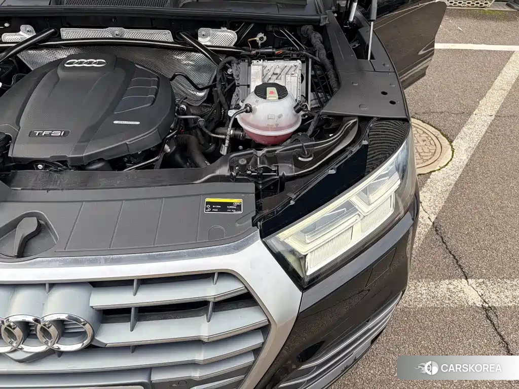 Audi Q5L id 4600834 из Китая 27