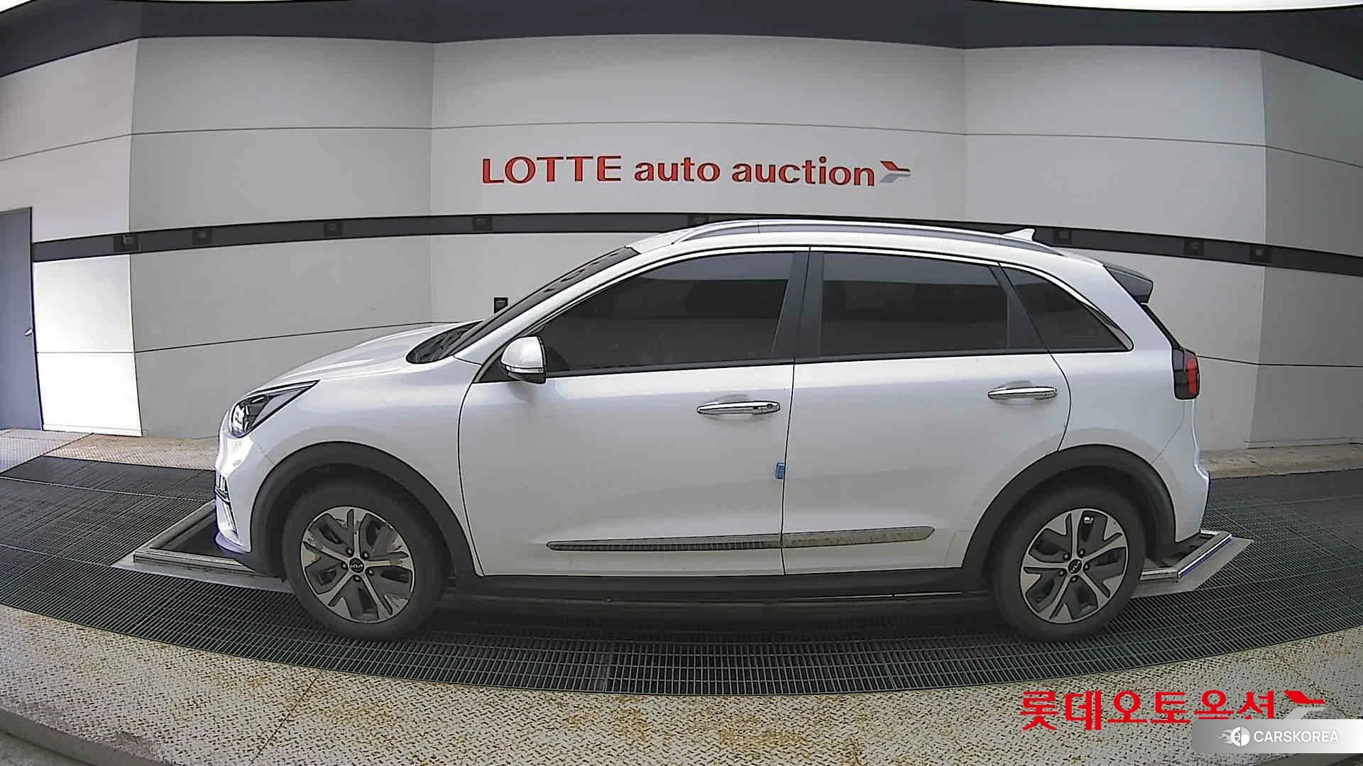 Kia Niro EV id 4347402 из Кореи 33
