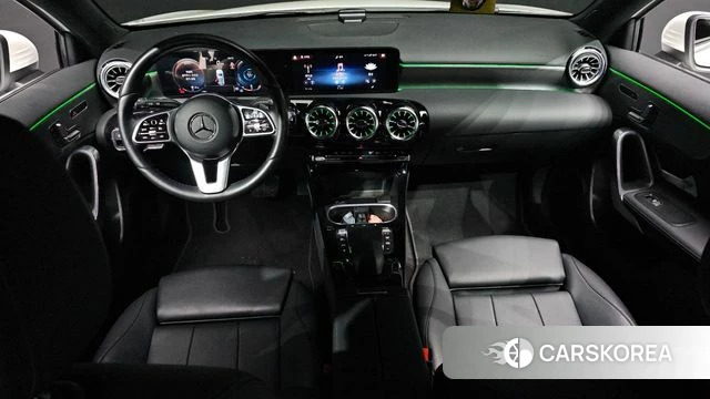 Mercedes-Benz A-Class W177 id 3806184 из Кореи 17